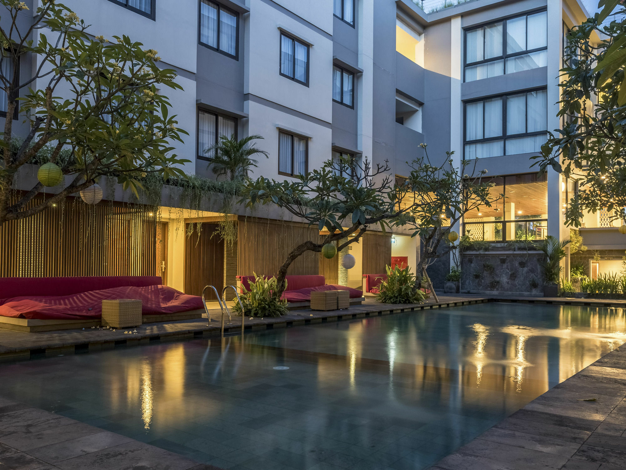 Savvoya Hotel Seminyak Ngoại thất bức ảnh