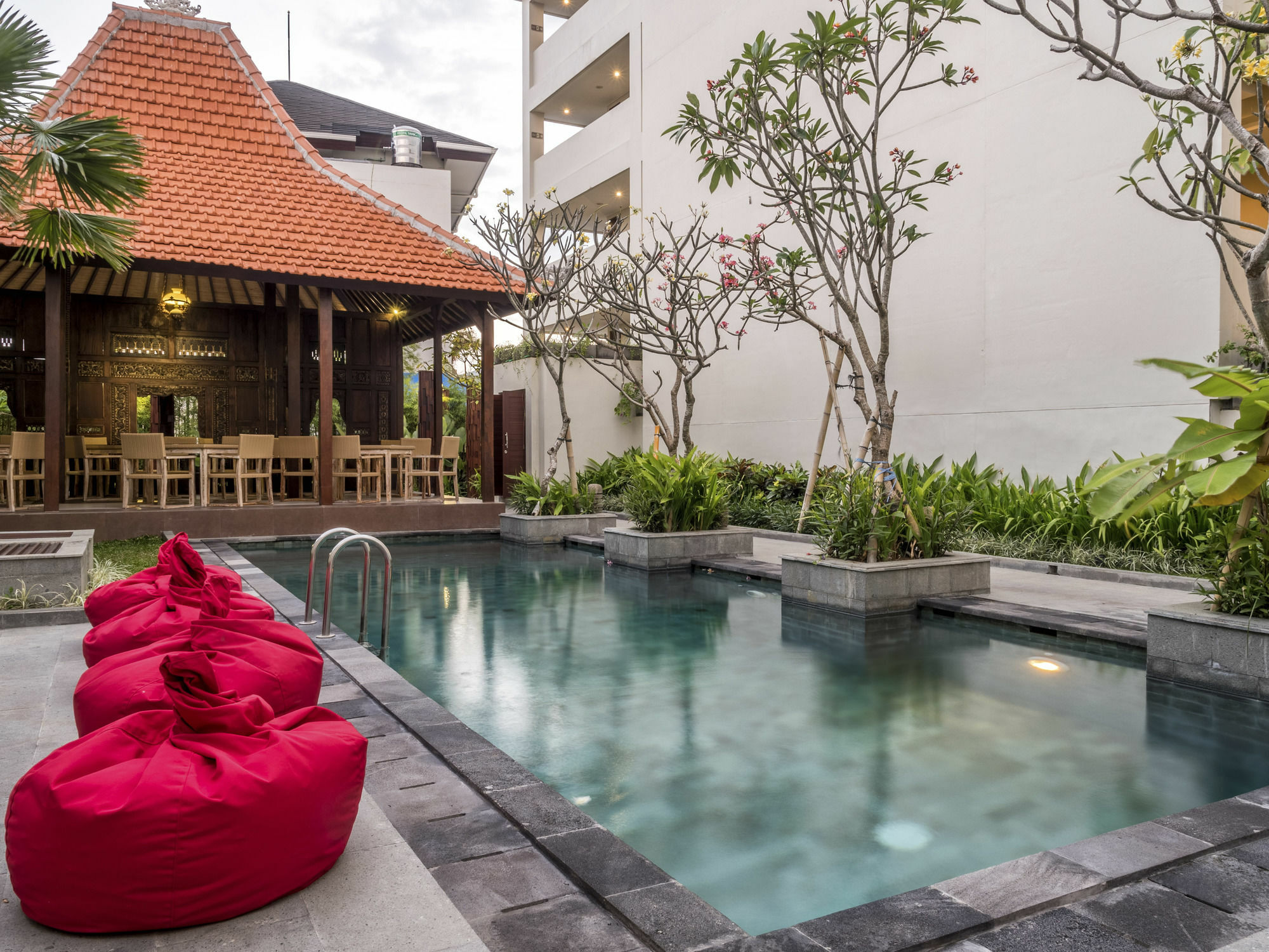 Savvoya Hotel Seminyak Ngoại thất bức ảnh
